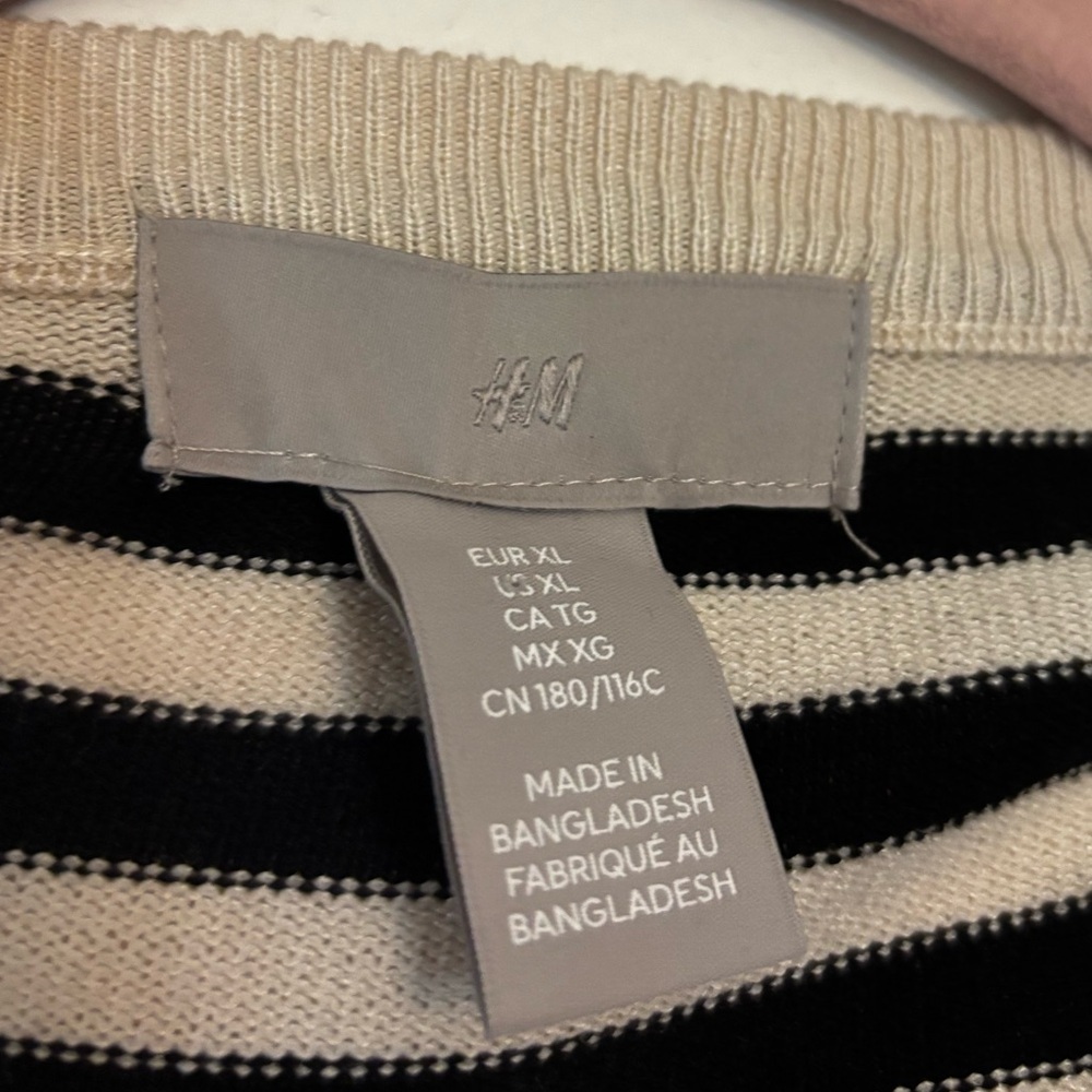 H&M Black and White Striped Cardigan - Picture 2 of 2